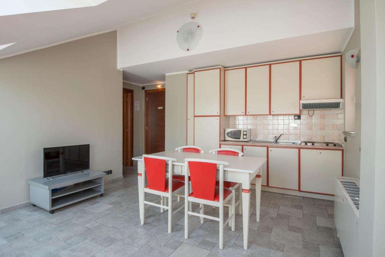 Class 2 Aparthotel 3*